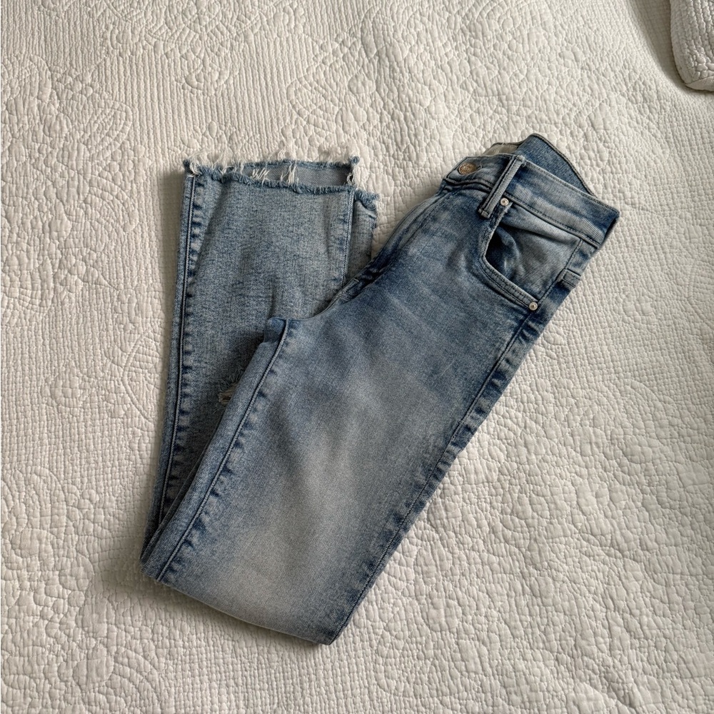MOTHER The Insider High Rise Crop Step Fray Hem Jeans Love In A Boat